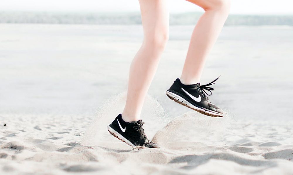 stylish running shoes women's